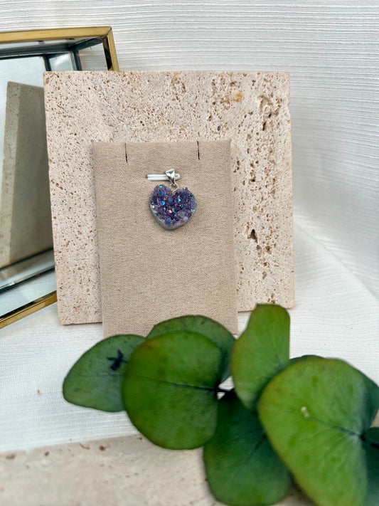 Regenbogen-Amethyst mit Aura