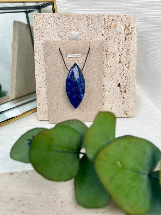 Lapislazuli Navette