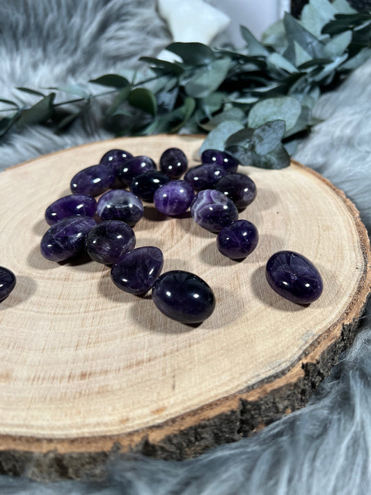 Amethyst dunkel Trommelstein